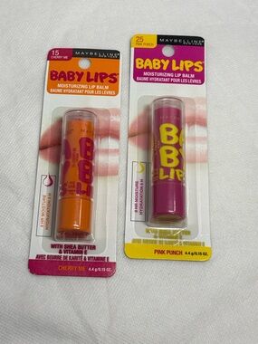2 Maybelline Baby Lips Lip Balm #15 Cherry Me and #25 Pink Punch NEW 4.4g